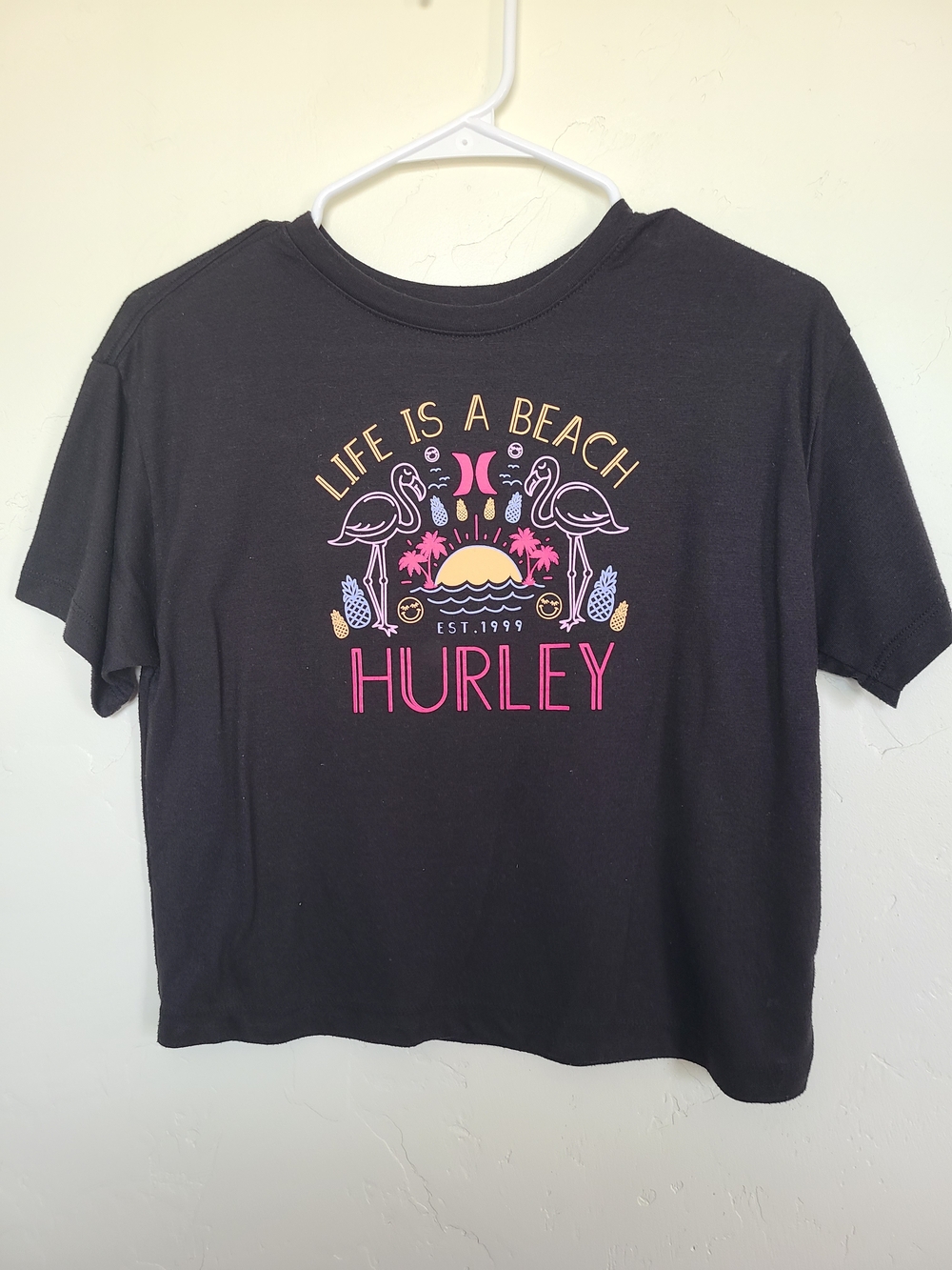 Hurley Black "Life Is A Beach Graphic Cropped Tee - Youth L